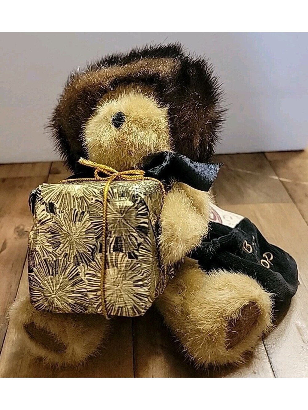 Boyd’s Bears IVANA SPENDALOT In Hat & Born To Shop Black Velvet Purse 8” Jointed